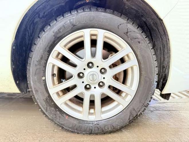 リーフG　下廻防錆ナビETC夏冬タイヤ 2WD 不明