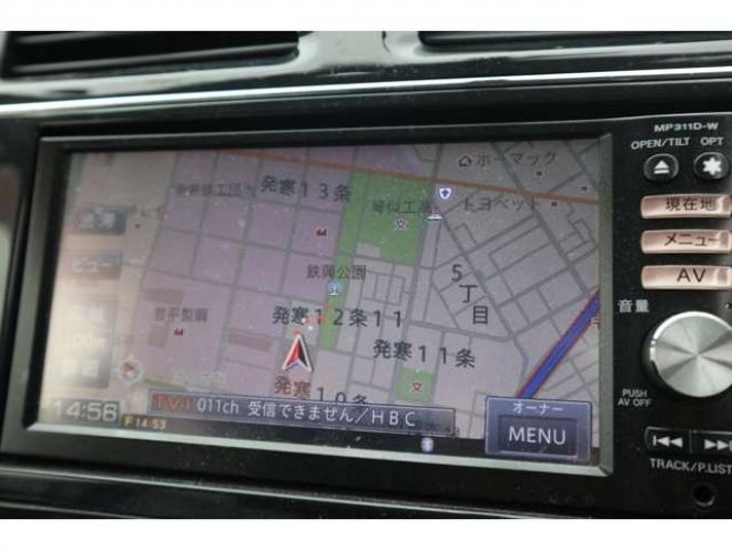 セレナ2.0 ハイウェイスター Vセレクション 4WD　スマートキー・ナビ・Bカメラ・両パワスラ 2000