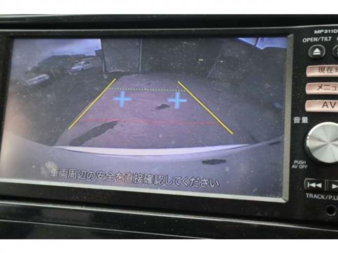 セレナ2.0 ハイウェイスター Vセレクション 4WD　スマートキー・ナビ・Bカメラ・両パワスラ 2000