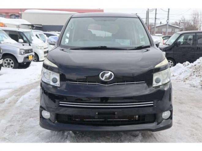 ヴォクシー2.0 ZS 煌II 4WD　両パワスラ・スマートキー 2000