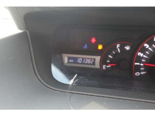 ヴォクシー2.0 ZS 煌II 4WD　両パワスラ・スマートキー 2000