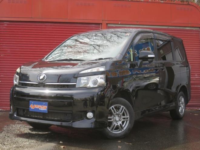 ヴォクシー2.0 X Lエディション 4WD　パワースライドドア 2000
