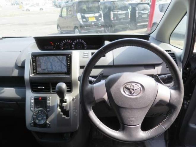 ノア2.0 Si 4WD　両側パワースライドドア 2000
