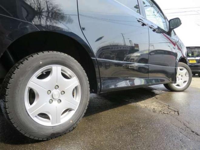 ノア2.0 Si 4WD　両側パワースライドドア 2000
