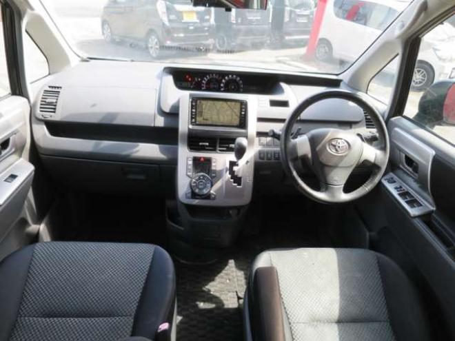 ノア2.0 Si 4WD　両側パワースライドドア 2000