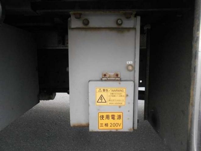 キャンター冷凍車　PA-FE83DGY　デンソー　 2WD 4890