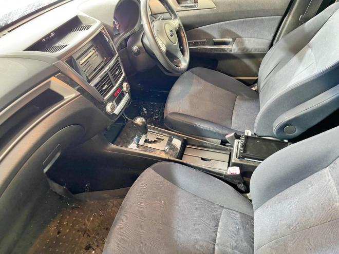 エクシーガ2.0i-S 4WD 5年保証 プッシュスタート 寒冷地仕様 禁煙 車検整備2年付 修復歴無