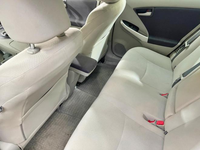 プリウス1.8S 5年保証 スマキー ナビTV Bカメ ETC 寒冷地仕様 車検整備2年付