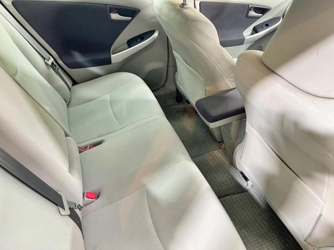 プリウス1.8S 5年保証 スマキー ナビTV Bカメ ETC 寒冷地仕様 車検整備2年付