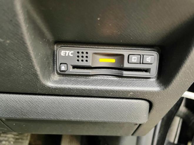 ステップワゴン2.0スパーダZ 4WD 5年保証 スマキー 両側パワスラ ナビ Bカメ 寒冷地仕様 禁煙 車検整備2年付 修復歴無