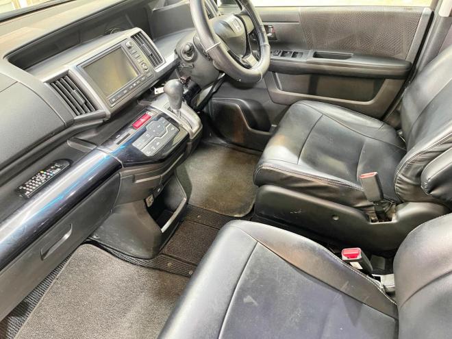 ステップワゴン2.0スパーダZ 4WD 5年保証 スマキー 両側パワスラ ナビ Bカメ 寒冷地仕様 禁煙 車検整備2年付 修復歴無