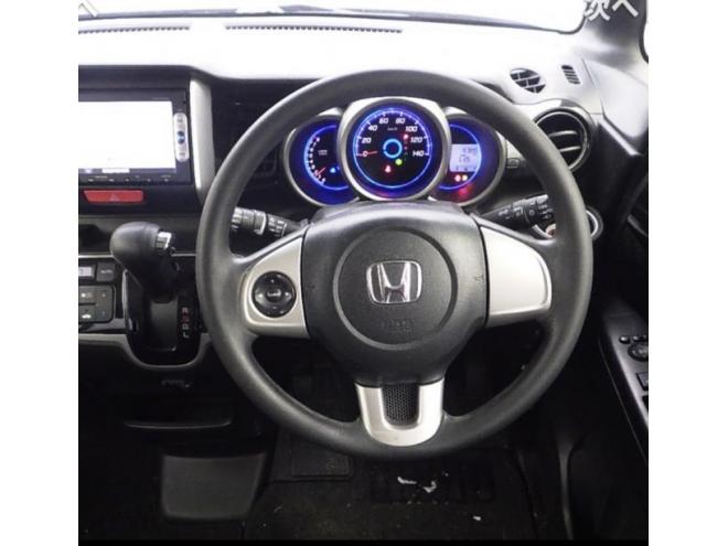 N-BOXカスタムG SSパッケージ 検10/4 ナビテレビ 両側パワースライドドア プッシュスタートスマートキー横揺れ防止ディスチャージライト660