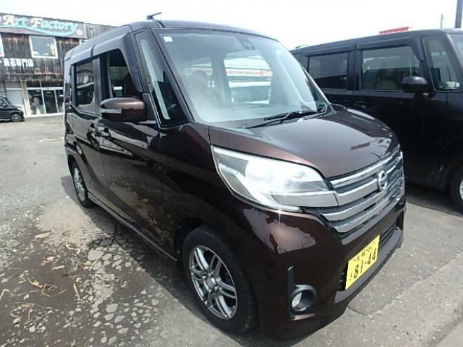 デイズルークスハイウェイスターX Gパッケージ 4WD　ナビテレビBカメラ夏冬タイヤアルミ 660