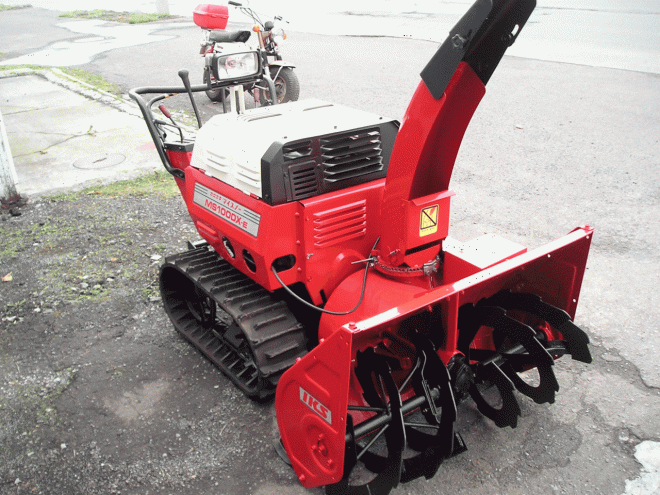 除雪機カワサキ　10馬力除雪機　ＭＳ－1000ＤＸ－Ｅ　クローラー新品交換済み（左右）