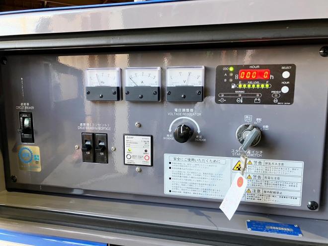 発電機デンヨー　中古　TLG-13LSY　三相200V　発電機