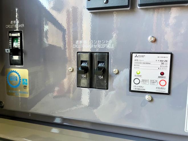 発電機デンヨー　中古　TLG-13LSY　三相200V　発電機