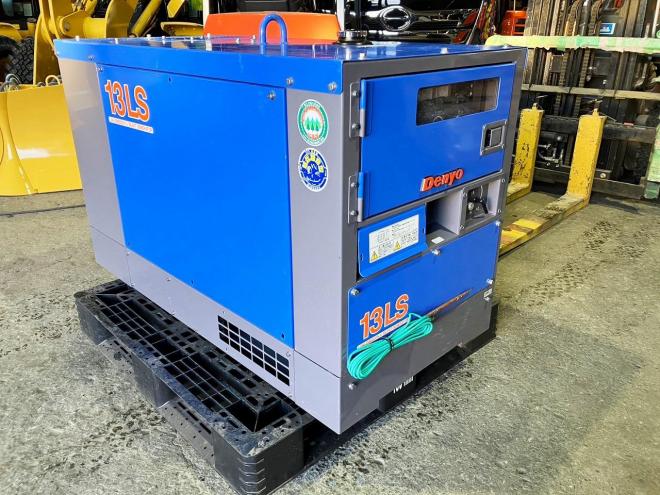 発電機デンヨー　中古　TLG-13LSY　三相200V　発電機