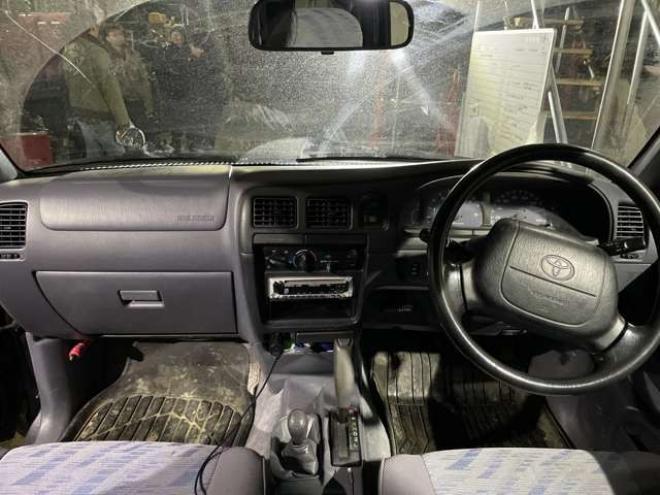 ハイラックススポーツピックアップ 2.4 エクストラキャブ ワイドボディ ディーゼルターボ 4WD　検7年12月市内コ・ミ・コ・ミ 2400