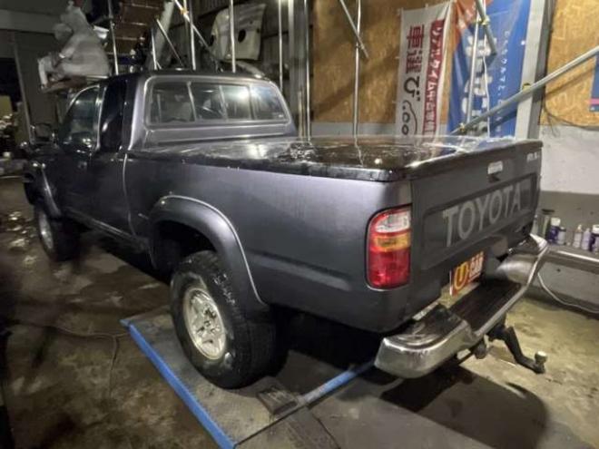 ハイラックススポーツピックアップ 2.4 エクストラキャブ ワイドボディ ディーゼルターボ 4WD　検7年12月市内コ・ミ・コ・ミ 2400