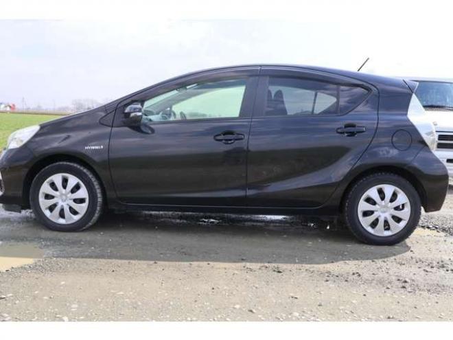 アクア1.5 S　検2年　自社　ローンカノウ 2WD 1500