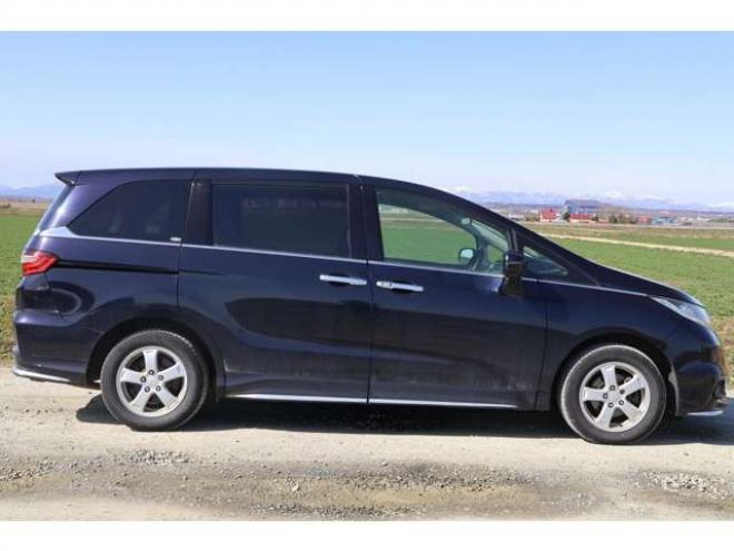 オデッセイ2.4 アブソルート 4WD　検2年　自社　ローンカノウ　両電スラ 2400
