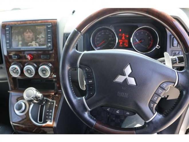 デリカD：5 2.4 シャモニー 4WD　検R8/1　自社　ローンカノウ　パドルシフト 2400