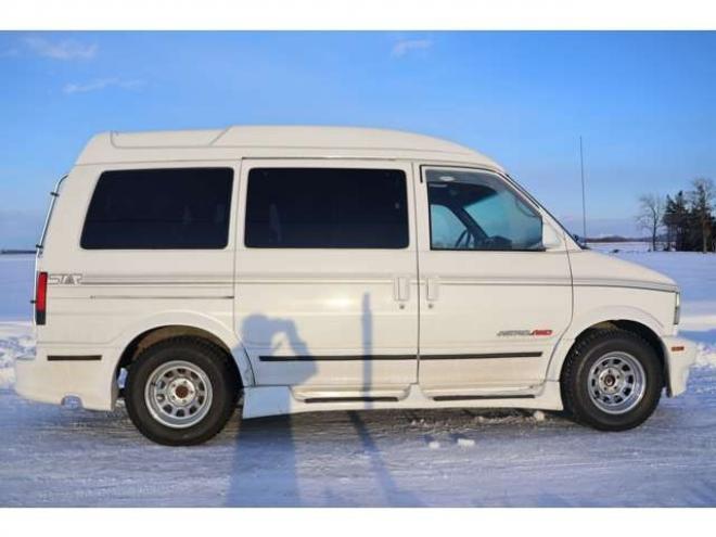 アストロベース　検1年　貨物登録　自社　ローンカノウ 4WD 4300