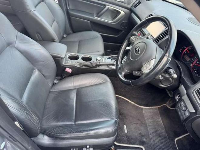 レガシィワゴン2.0 GT 4WD　ナビ　TV　Bカメラ 2000