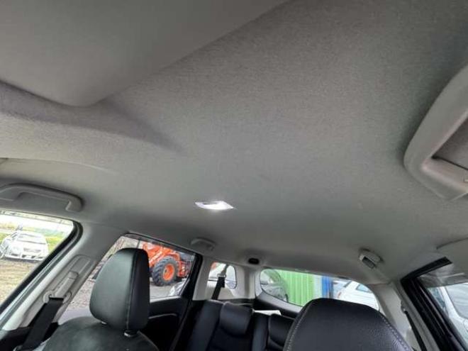 シャトル1.5 ハイブリッド X ホンダセンシング 4WD　ナビ　TV　Bカメラ　Bluetooth　夏冬タイヤ 1500