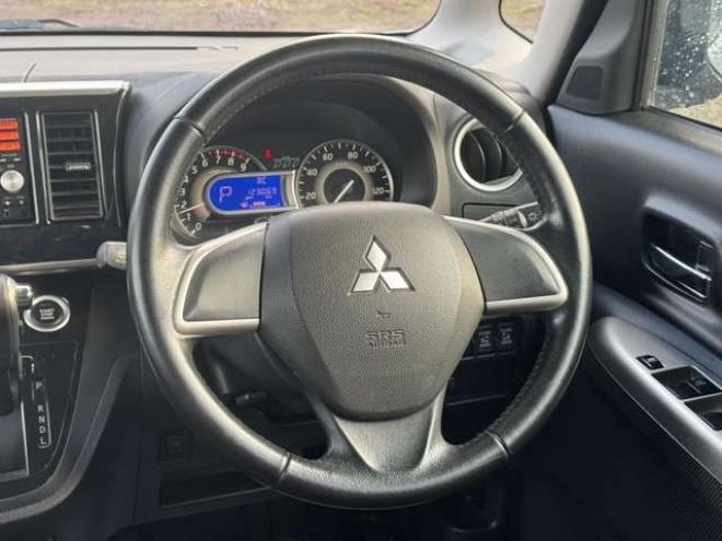 ekスペースカスタム T 4WD　ナビ　TV　Bカメラ　両側Pスライド 660