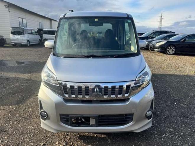 ekスペースカスタム T 4WD　ナビ　TV　Bカメラ　両側Pスライド 660