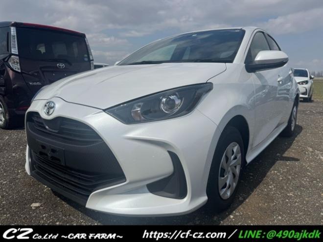 ヤリス1.5 X 4WD　Bluetooth　ナビ　Bカメラ　3年保証 1500