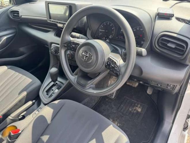 ヤリス1.5 X 4WD　Bluetooth　ナビ　Bカメラ　3年保証 1500
