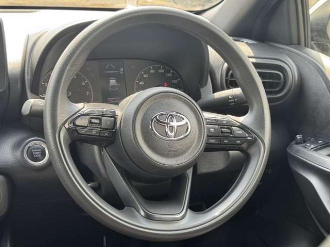 ヤリス1.5 X 4WD　Bluetooth　ナビ　Bカメラ　3年保証 1500