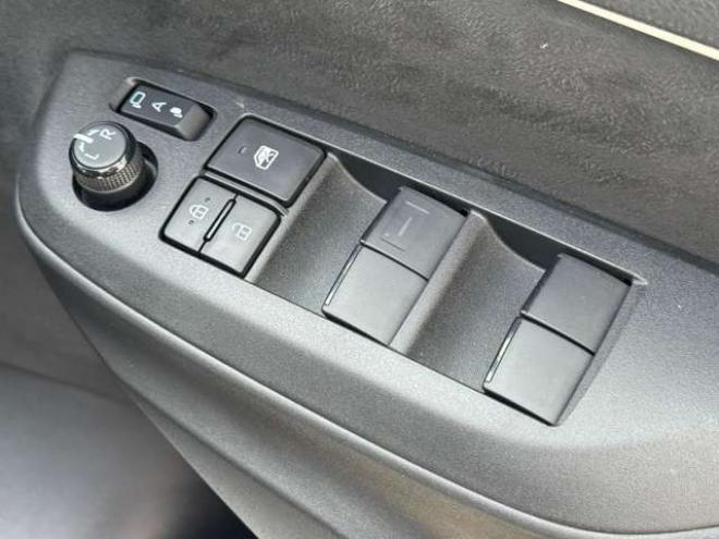 ヤリス1.5 X 4WD　Bluetooth　ナビ　Bカメラ　3年保証 1500