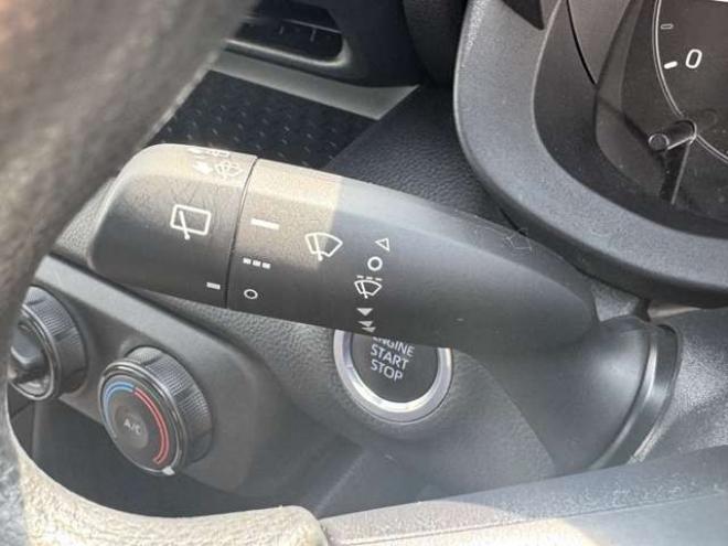 ヤリス1.5 X 4WD　Bluetooth　ナビ　Bカメラ　3年保証 1500