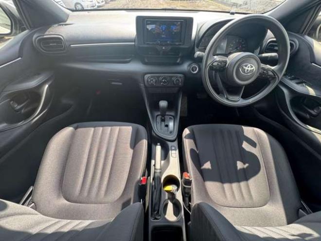 ヤリス1.5 X 4WD　Bluetooth　ナビ　Bカメラ　3年保証 1500