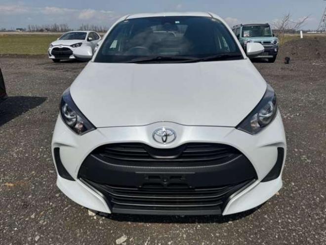 ヤリス1.5 X 4WD　Bluetooth　ナビ　Bカメラ　3年保証 1500