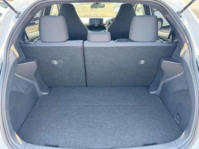 ヤリス1.5 X 4WD　Bluetooth　ナビ　Bカメラ　3年保証 1500
