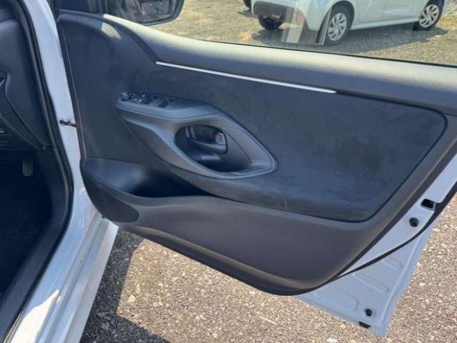 ヤリス1.5 X 4WD　Bluetooth　ナビ　Bカメラ　3年保証 1500