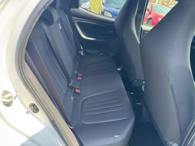 ヤリス1.5 X 4WD　Bluetooth　ナビ　Bカメラ　3年保証 1500