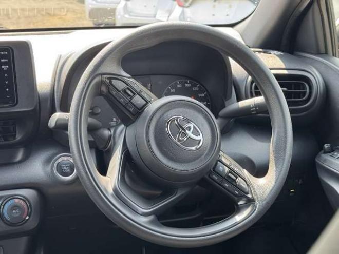 ヤリス1.5 X 4WD　Bluetooth　ナビ　Bカメラ　3年保証 1500