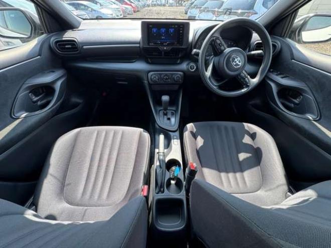 ヤリス1.5 X 4WD　Bluetooth　ナビ　Bカメラ　3年保証 1500