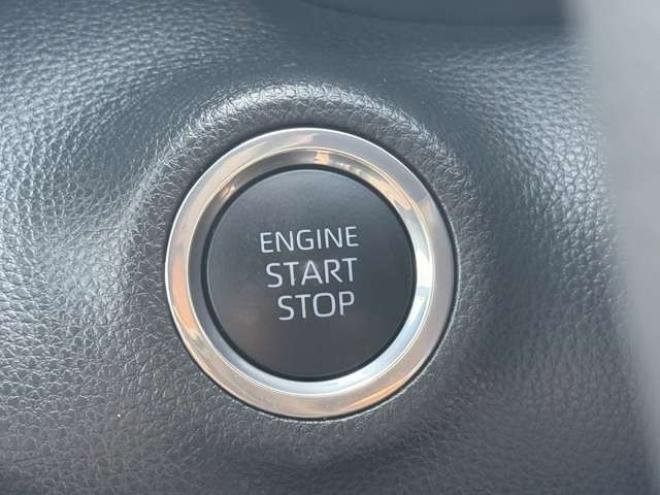ヤリス1.5 X 4WD　Bluetooth　ナビ　Bカメラ　3年保証 1500