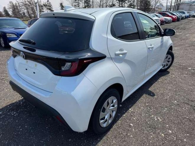 ヤリス1.5 X 4WD　Bluetooth　ナビ　Bカメラ　3年保証 1500