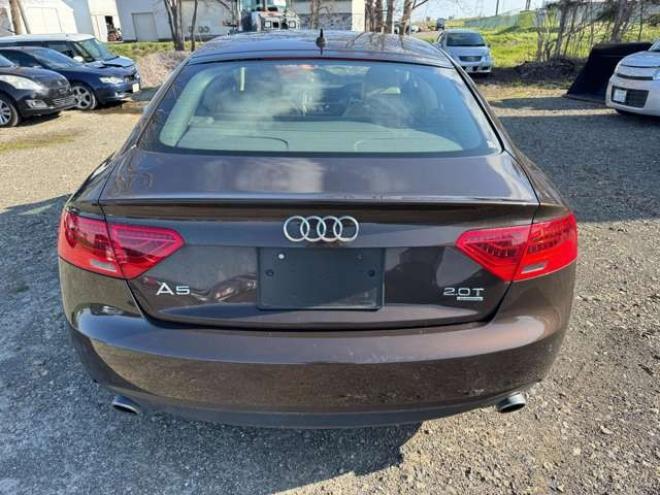 アウディA5スポーツバック 2.0 TFSI クワトロ 4WD　ナビ　TV　Bカメラ　Bluetooth　本革シート 正規輸入車 2000