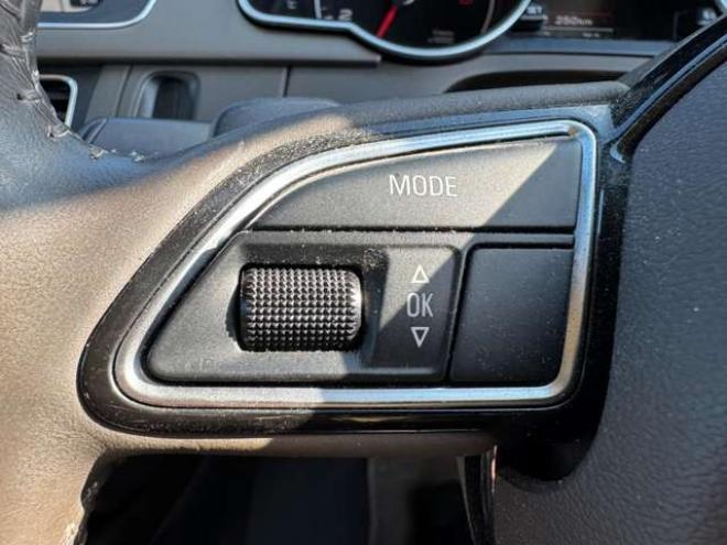 アウディA5スポーツバック 2.0 TFSI クワトロ 4WD　ナビ　TV　Bカメラ　Bluetooth　本革シート 正規輸入車 2000
