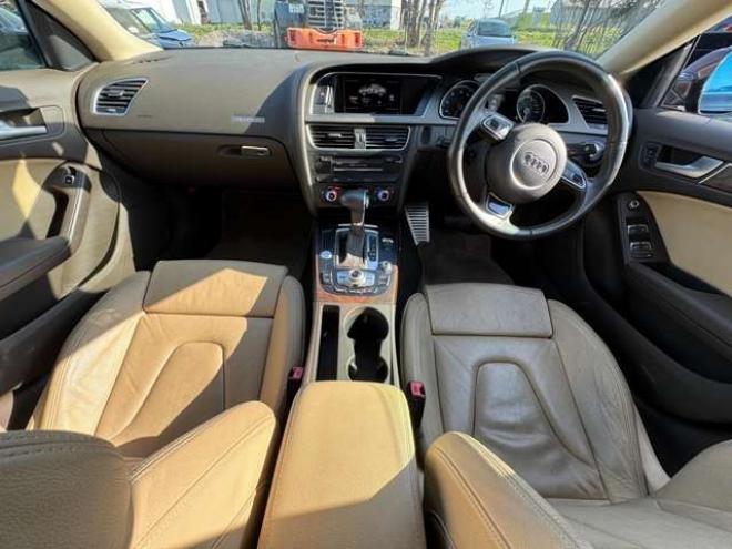 アウディA5スポーツバック 2.0 TFSI クワトロ 4WD　ナビ　TV　Bカメラ　Bluetooth　本革シート 正規輸入車 2000