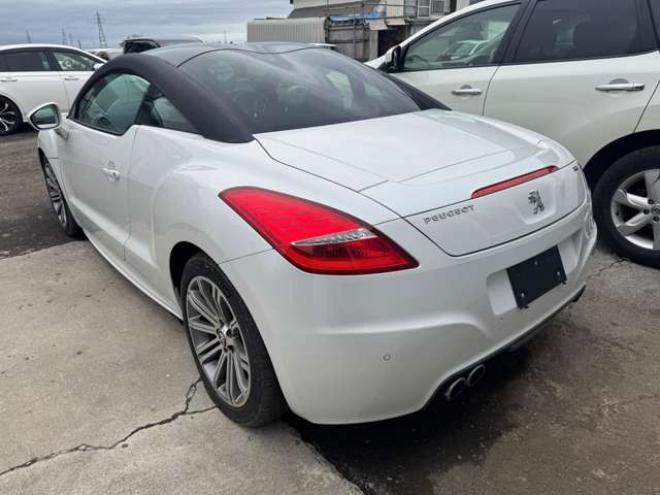 プジョーRCZ　1.6　本革　ナビ　TV　シートヒーター 正規輸入車 2WD 1600