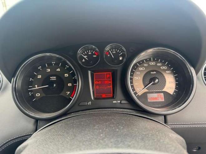 プジョーRCZ　1.6　本革　ナビ　TV　シートヒーター 正規輸入車 2WD 1600
